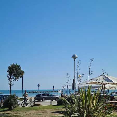 Apartment Design A Psg Con Aria Condizionata Porto San Giorgio